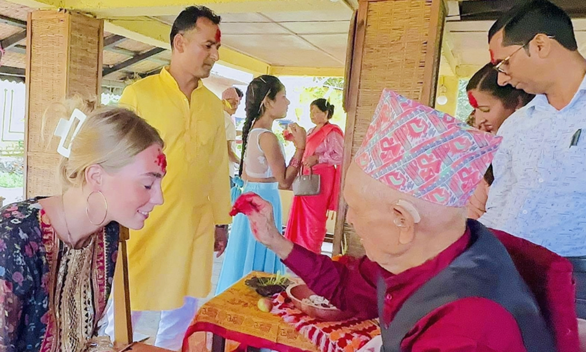 Dashain was celebrated by foreign tourists in Sauraha nepal