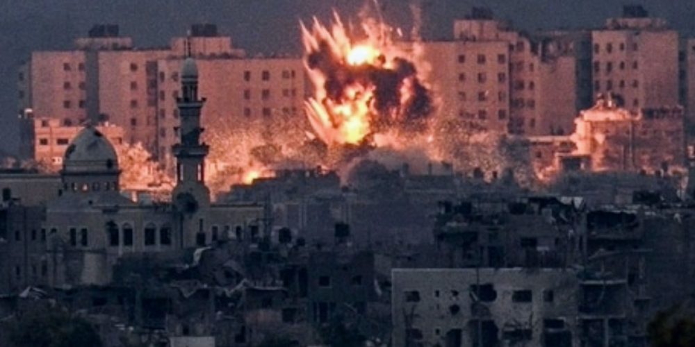 Rocket attack on Gaza hospital 500 dead