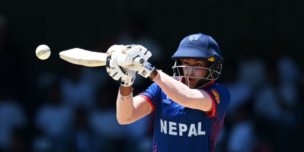 A rare sight of cricket seen in the match between Pakistan and Nepal