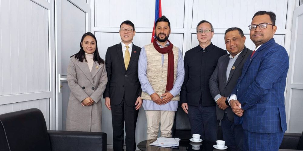 Meeting between Rabi Lamichhane and the Chinese Ambassador