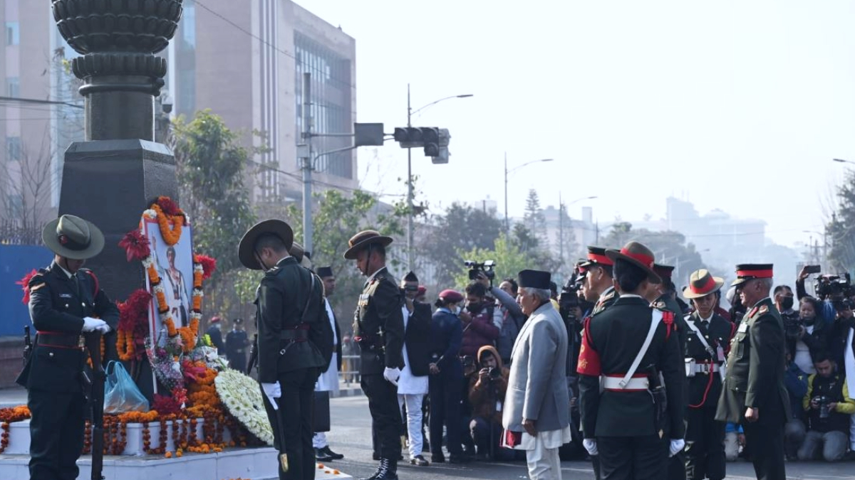 President Paudel garlanded the statue of Prithvi Narayan Shah