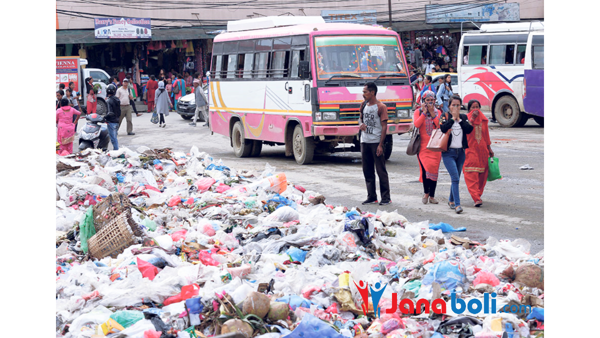 Obstacles to take garbage from Kathmandu valley