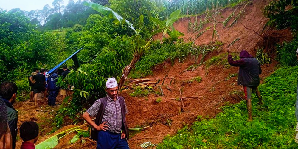 Landslide in the temporary tower of the earthquake victims, 3 people from the same family died