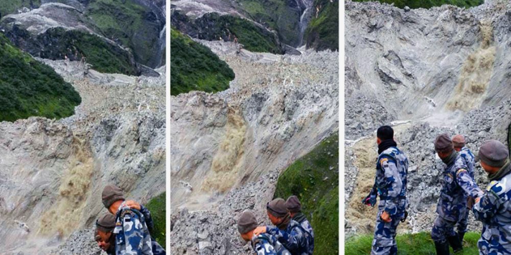 Terrible avalanche in Manapathi mountain