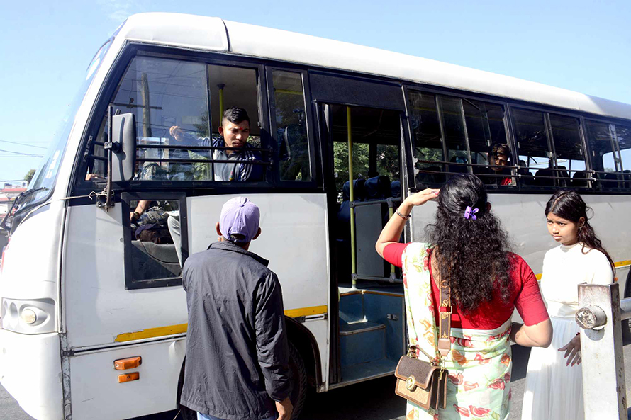 On the 2nd day of Dashain, the Armed Police ran a free bus on Ring Road